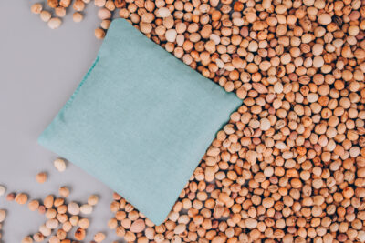 descubre los beneficios de los sacos de semillas terapeuticos para aliviar el estres y el dolor Descubre los beneficios de los sacos de semillas terapéuticos para aliviar el estrés y el dolor
