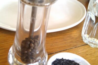 black salt La Sal Negra: Un Tesoro Culinario y Sus Beneficios para la Salud
